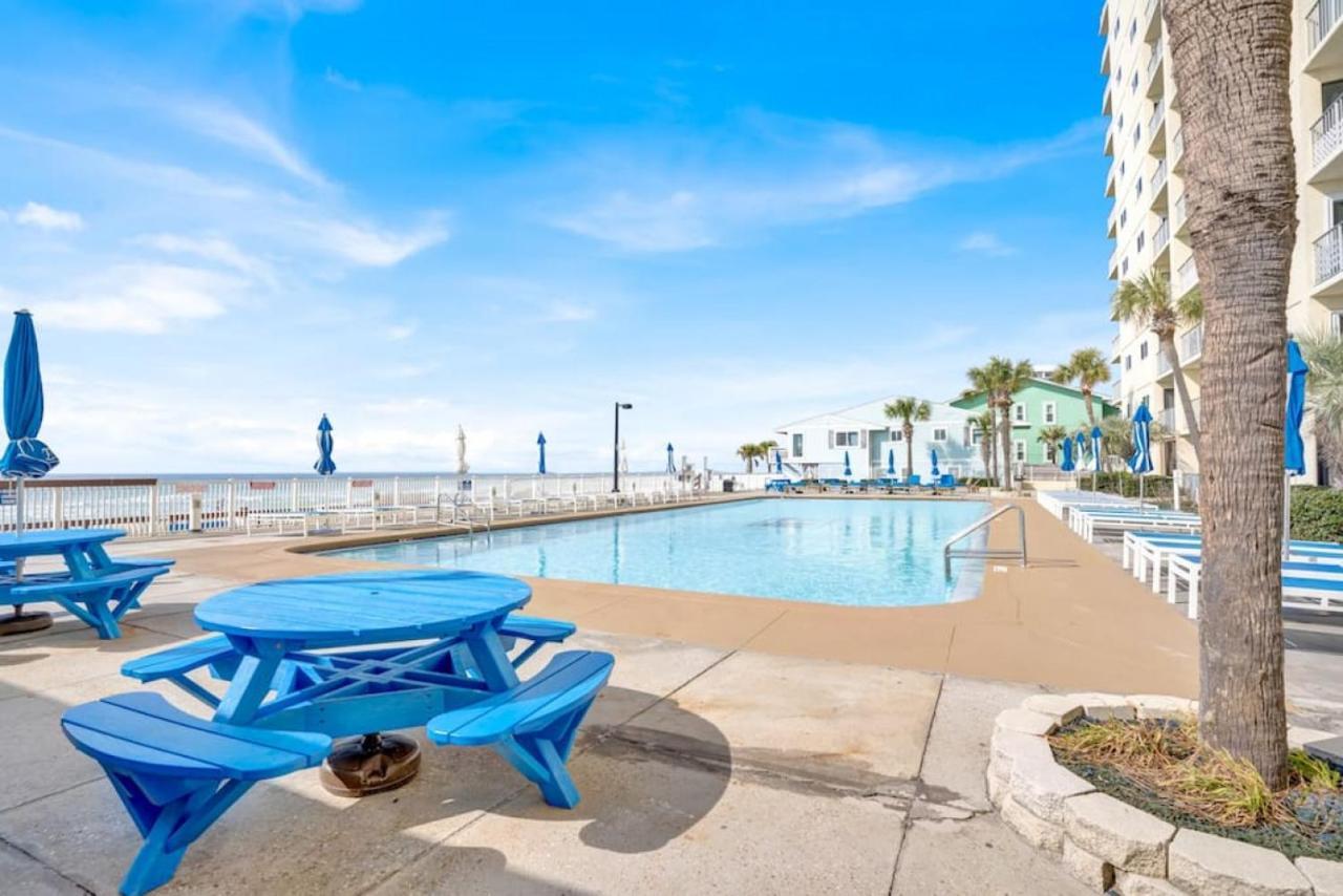 Holiday home Regency Towers: Beachfront With Gulf Views And Amenities