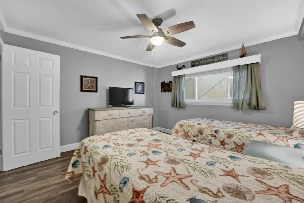 Regency Towers: Beachfront With Gulf Views And Amenities *